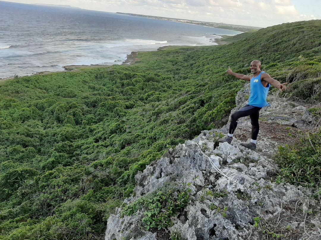 Gros Cap旅游景点-Gwada Grimpe Plein Air