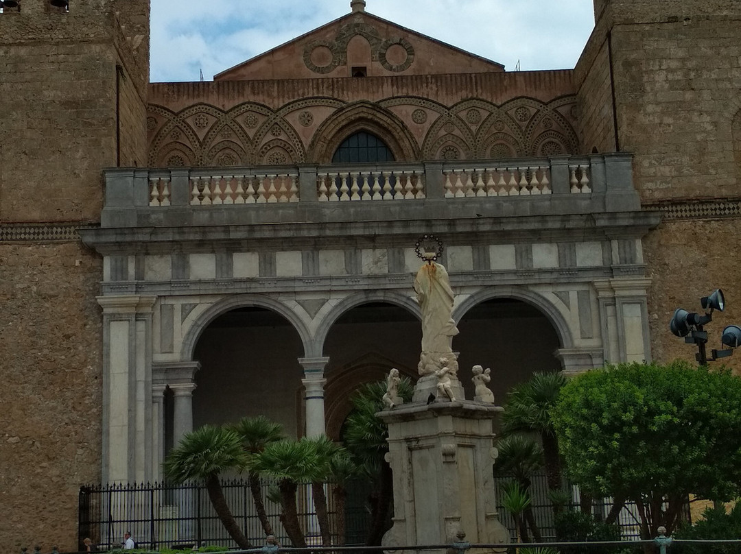 Piazza Guglielmo II-Monreale必去景点