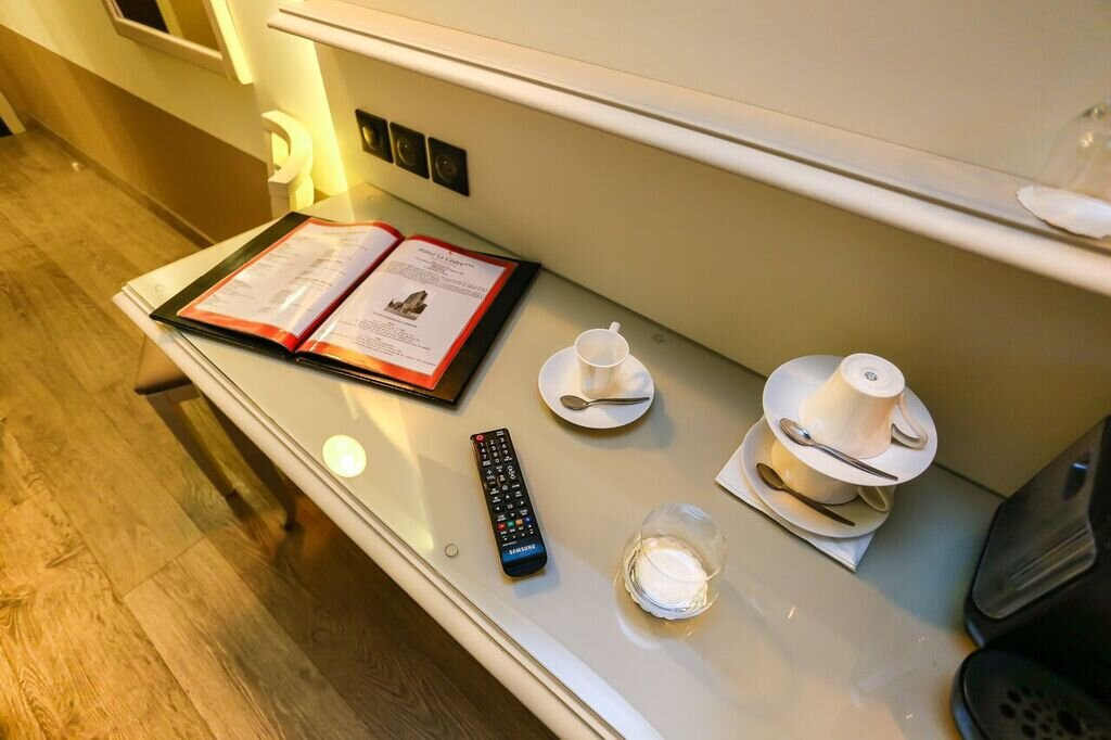 Cit'Hotel le Cèdre主图