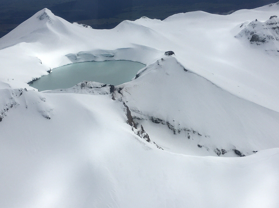 Mountain Air Scenic Flights Day Tour景点图片