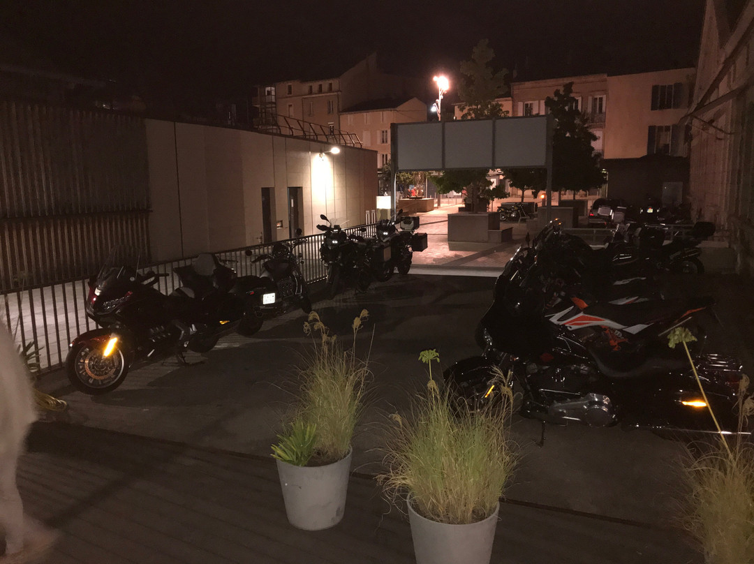 德拉卡佩勒酒店主图