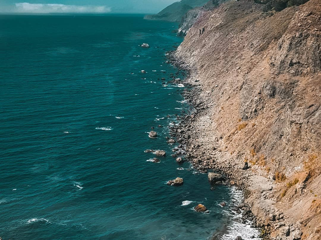 Ragged Point Overlook景点图片