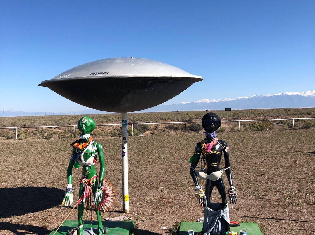 UFO Watchtower-Hooper必去景点