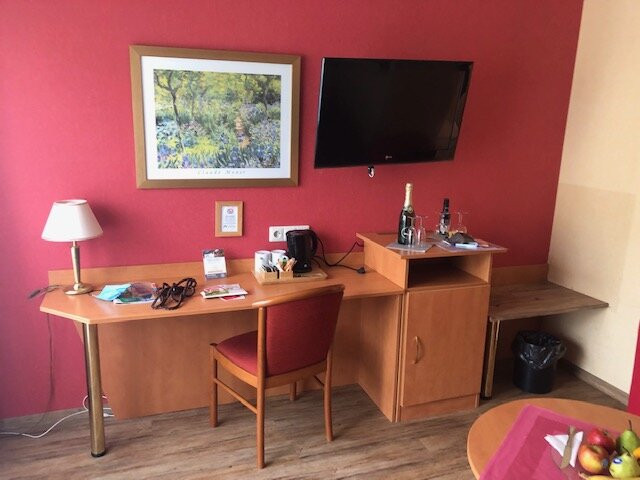 克莱内布鲁姆酒店主图