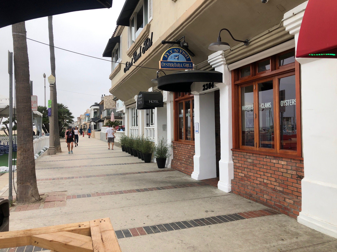 纽波特比奇酒店主图