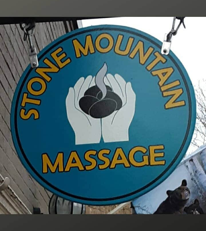Stone Mountain Massage-温泉村必去景点