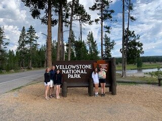 提顿俱乐部酒店主图