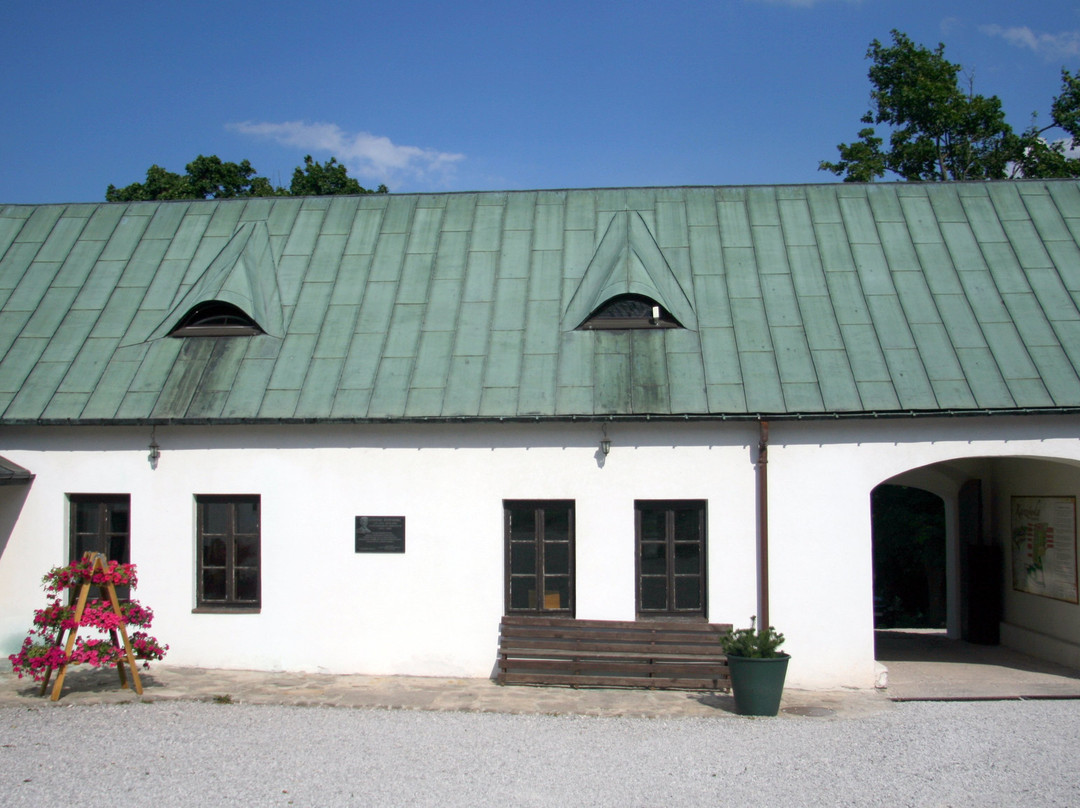 Klasztor Karczówka景点图片