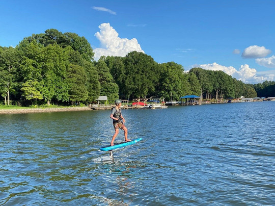 LKN eFoil-穆尔斯维尔必去景点