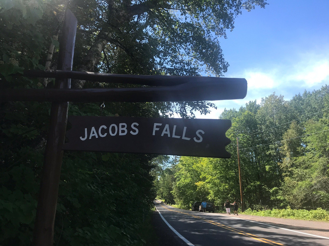 Jacob's Falls-Eagle River必去景点