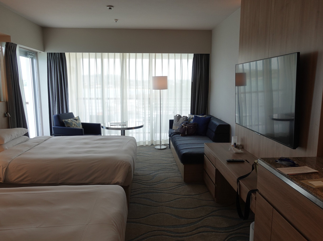 冲绳万丽度假酒店主图