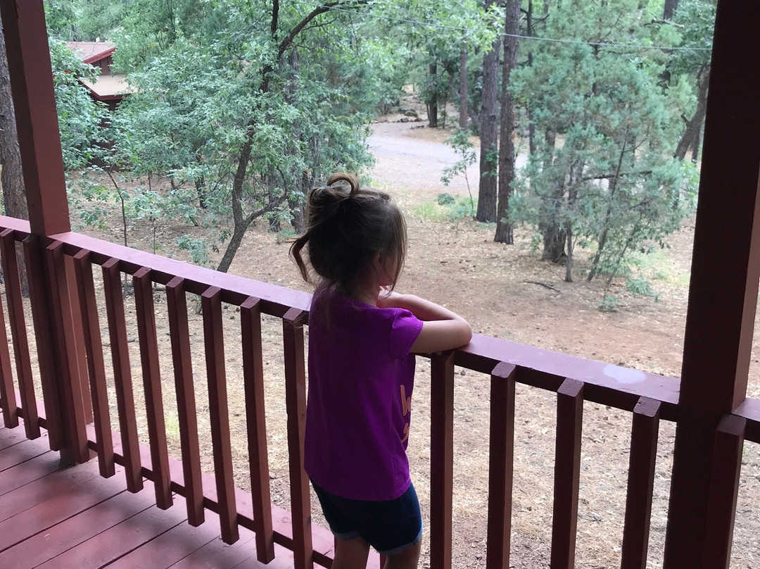 Whispering Pines Resort主图