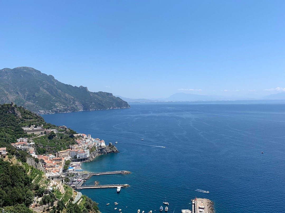 H.H.里帕尔梅酒店主图