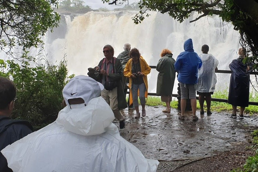 Southern Dynasty Safaris-维多利亚瀑布必去景点
