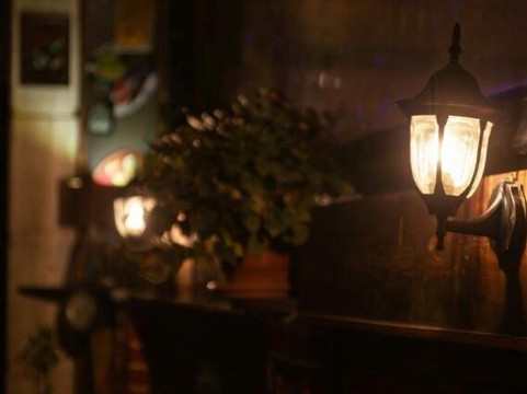 The Holy Grail Bar Tattoo-地拉那必去景点