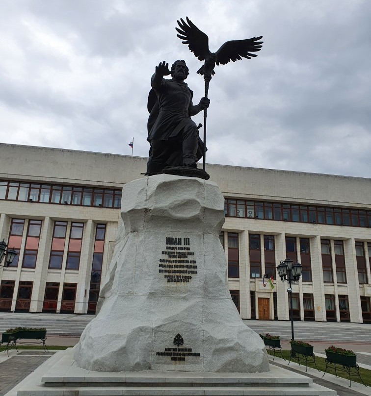 Monument to Ivan III-卡卢加必去景点