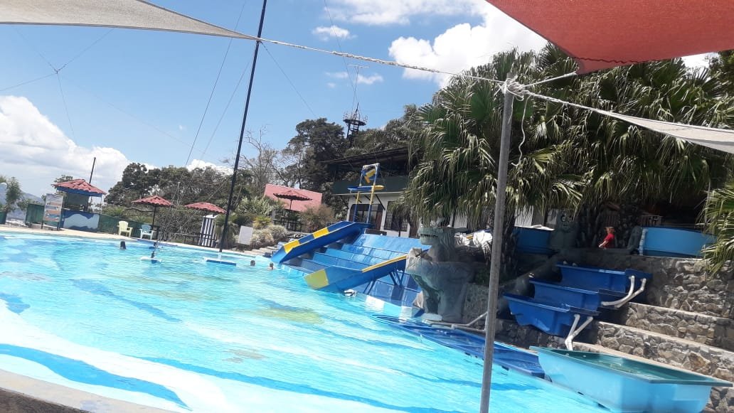 Hotel Monte Campana-泳池
