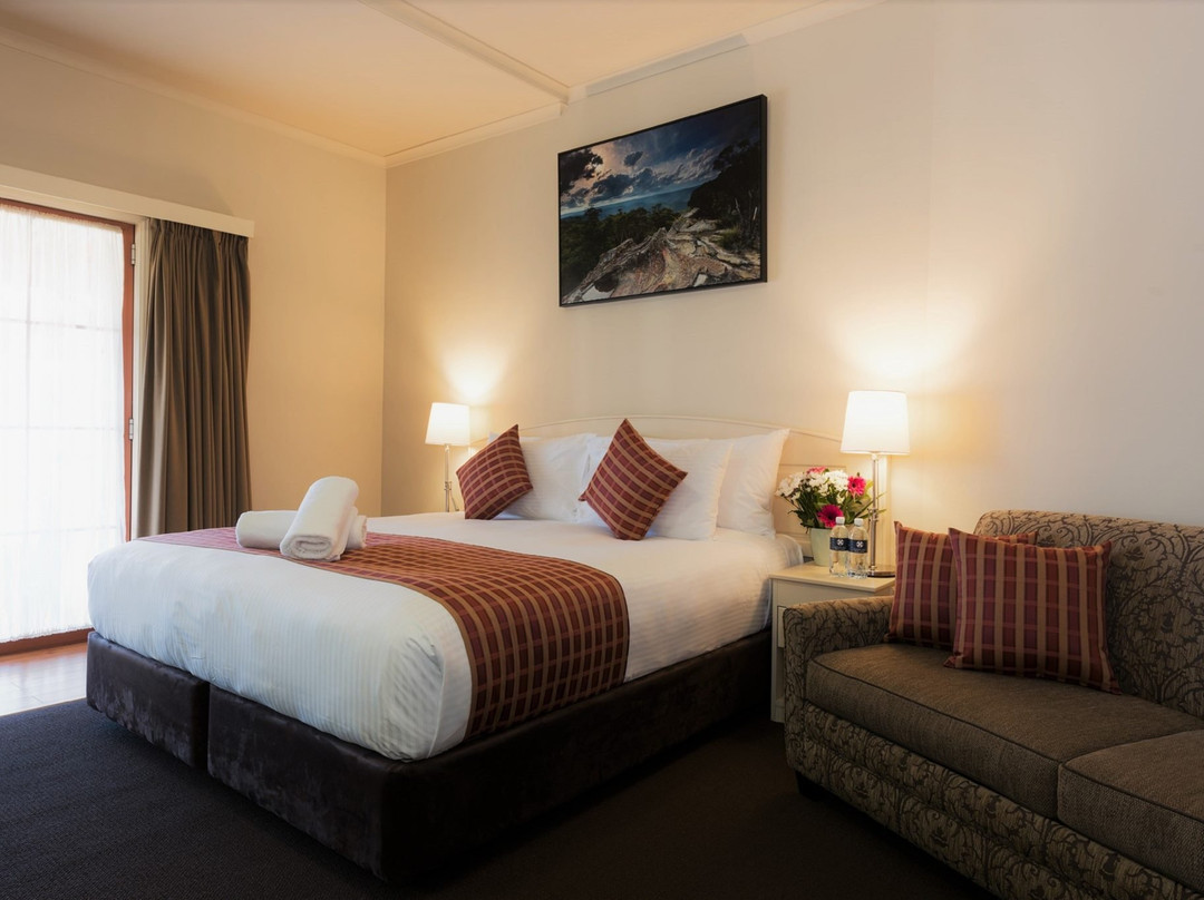 Bowen Inn Motel主图