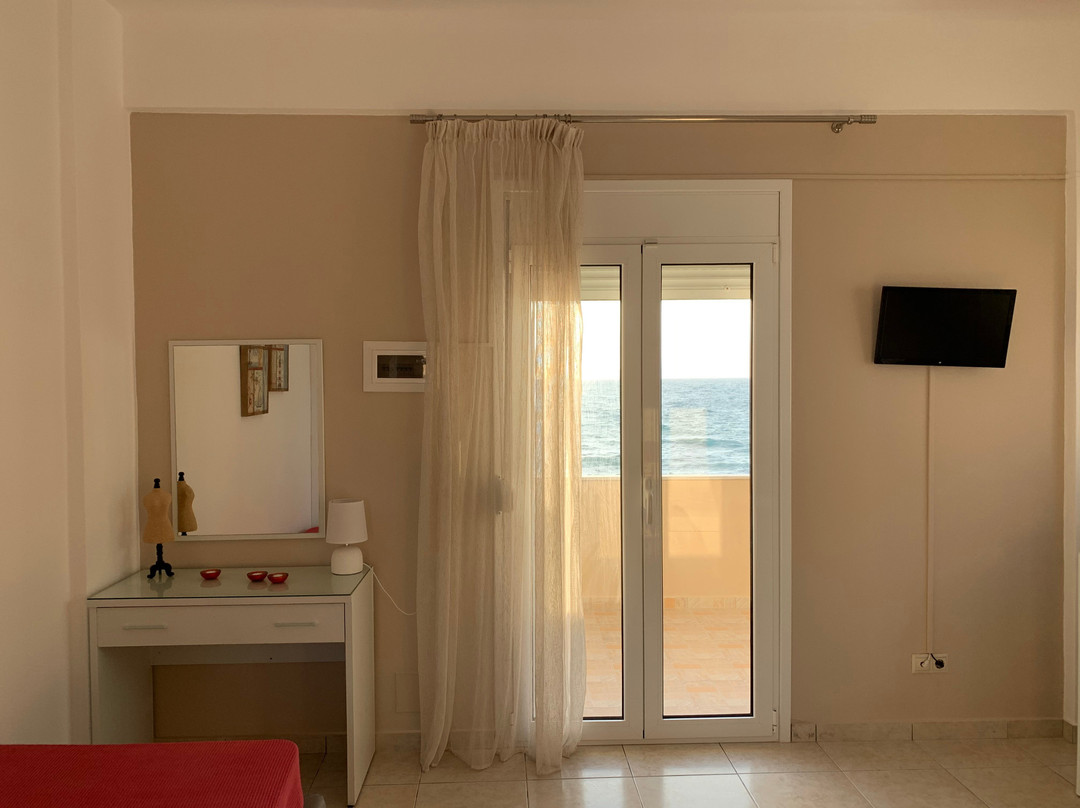 Pelini Rent Rooms主图