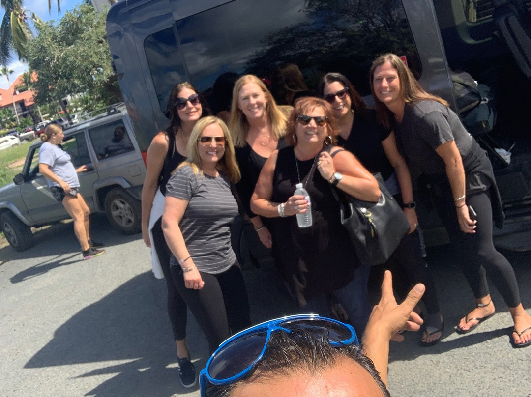 Abraham Taxi and Tours Services-夏洛特阿马利亚必去景点