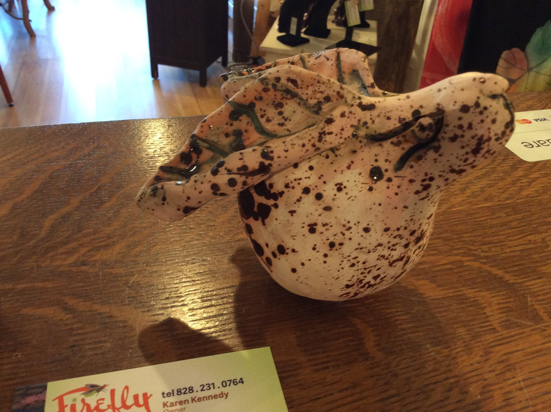 Firefly Craft Gallery-Flat Rock必去景点