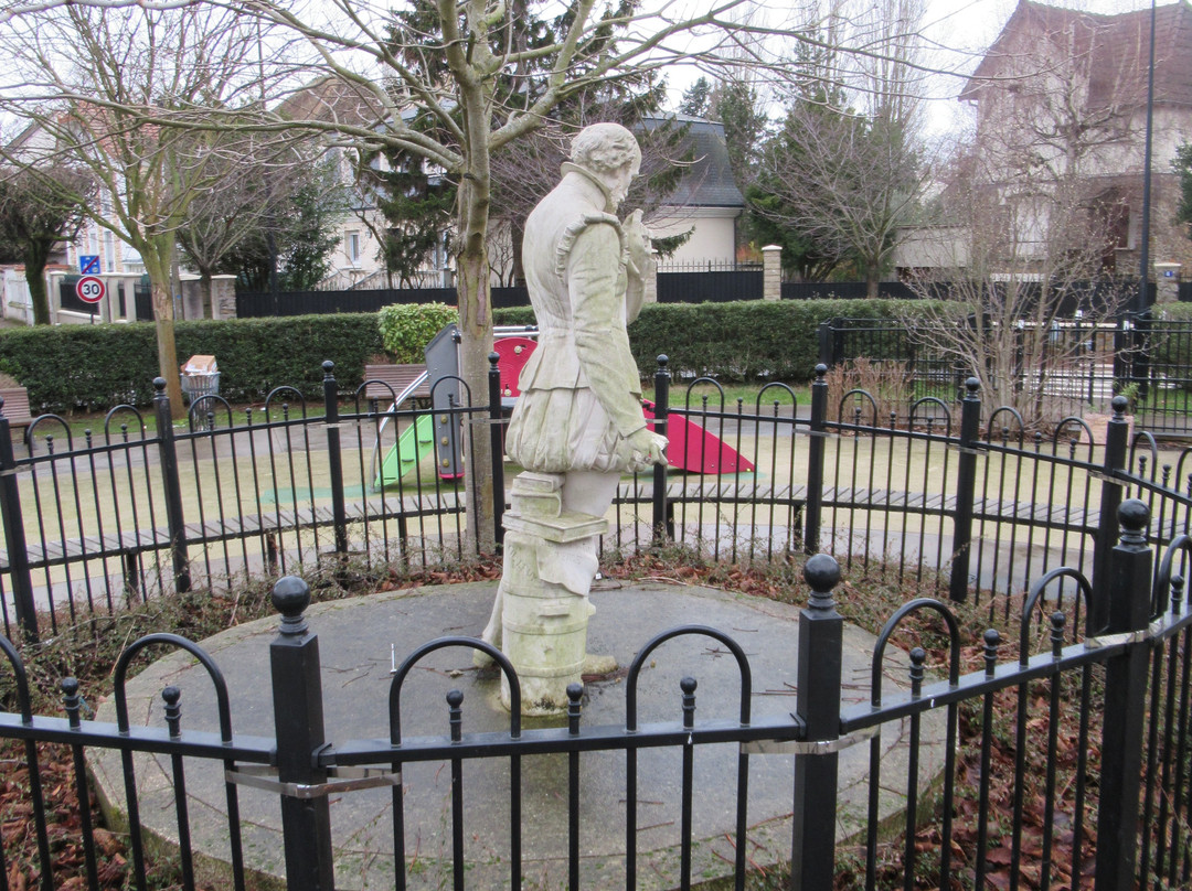 Square Palissy-Joinville-le-Pont必去景点