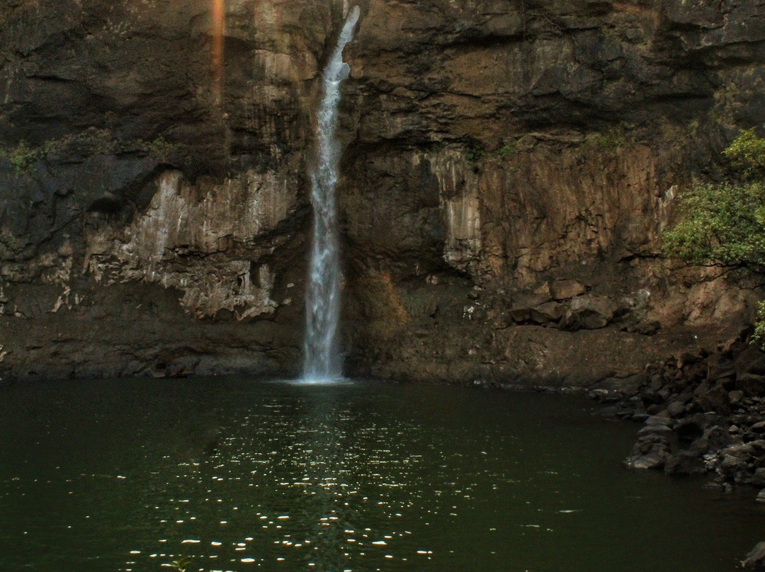 Dabhosa Waterfall景点图片