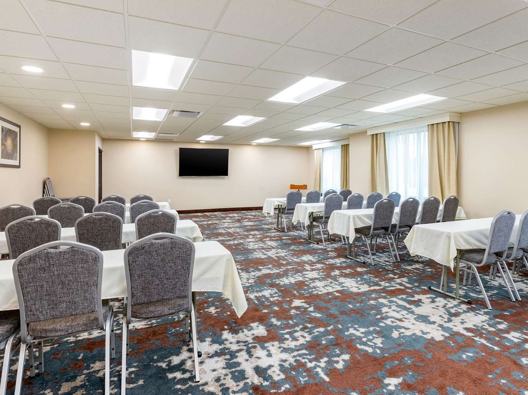 Comfort Inn & Suites West Des Moines主图