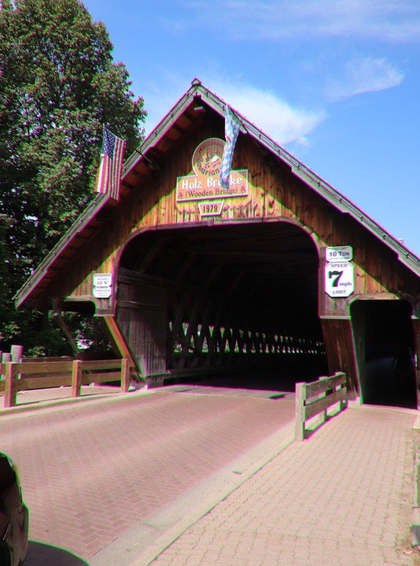 Bavarian Inn Holz Brucke Covered Bridge景点图片