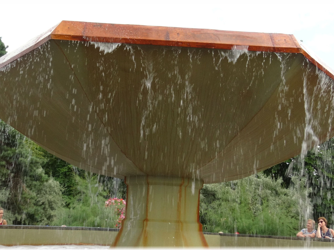 Grzybek Fountain-Ciechocinek必去景点