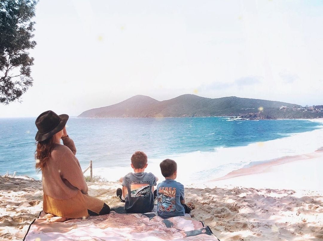 One Mile Beach景点图片