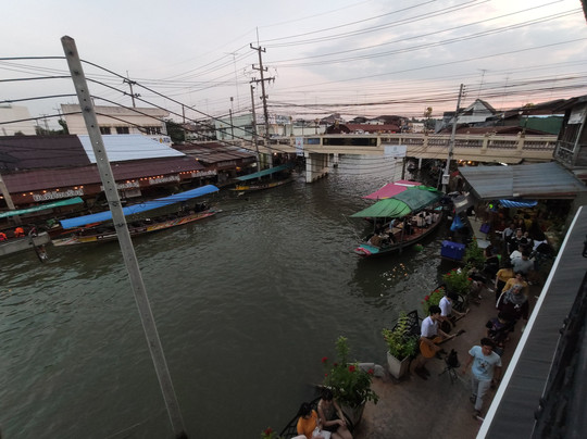 RoomQuest Rimrabeang at Amphawa主图