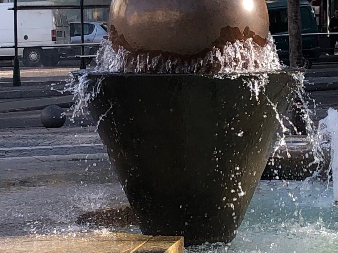 Fontaine des Droits de l'Enfant-塔布必去景点