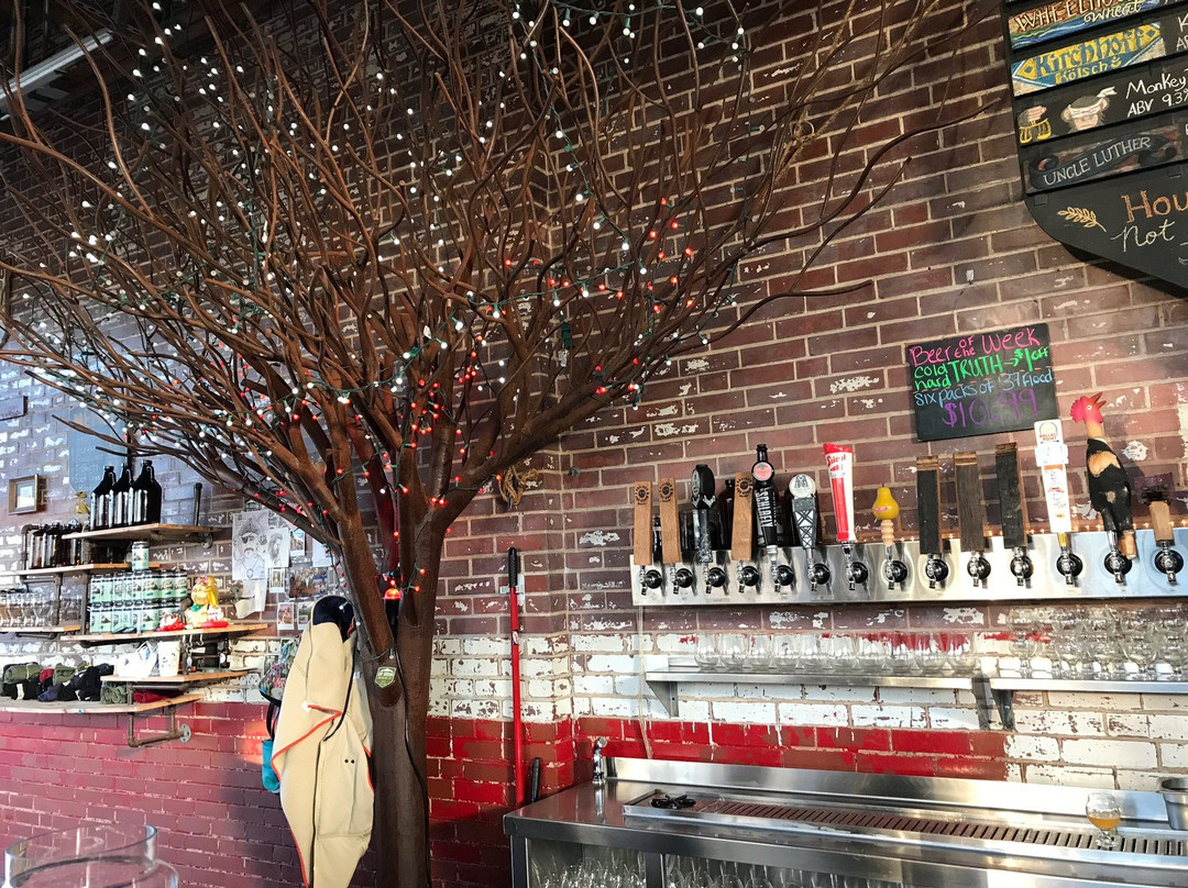 Dry Ground Brewing Co景点图片