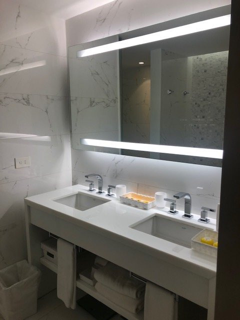 The Grand Hotel主图