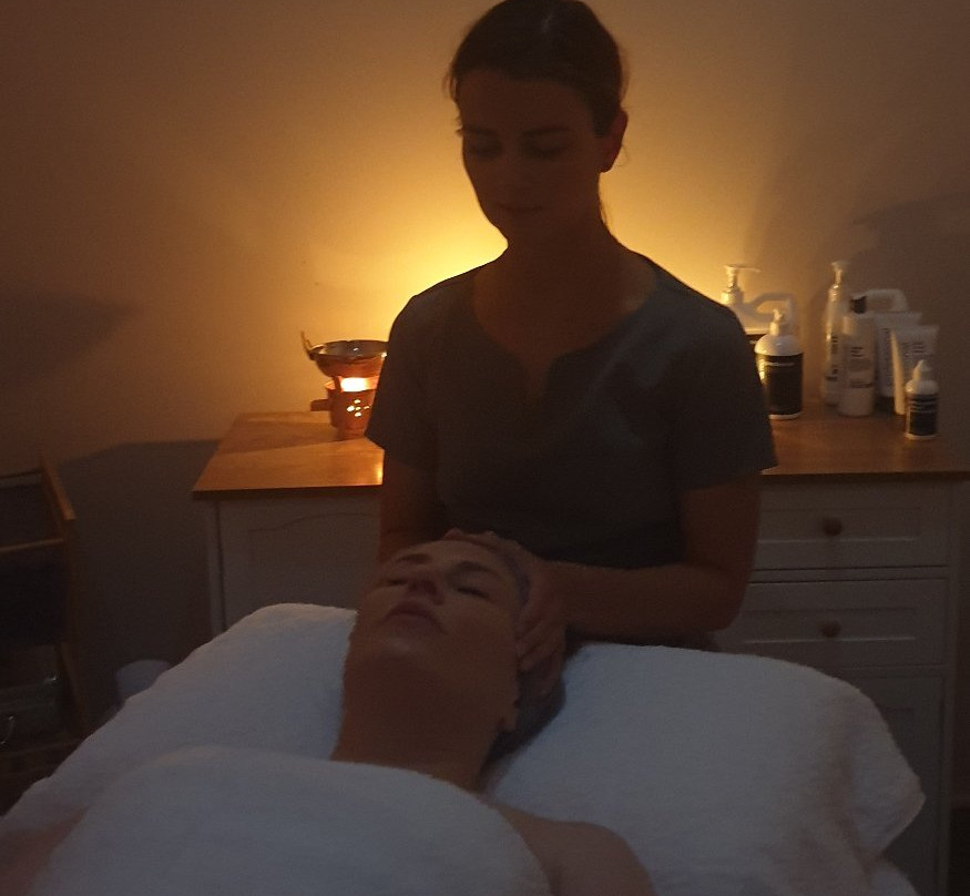 Fine Espresso Bar and Simplistic Spa-努萨维尔必去景点