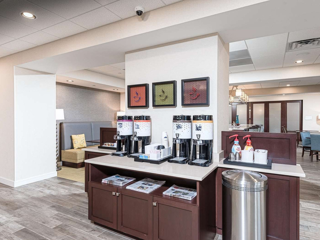 Hampton Inn Boston - Westborough主图