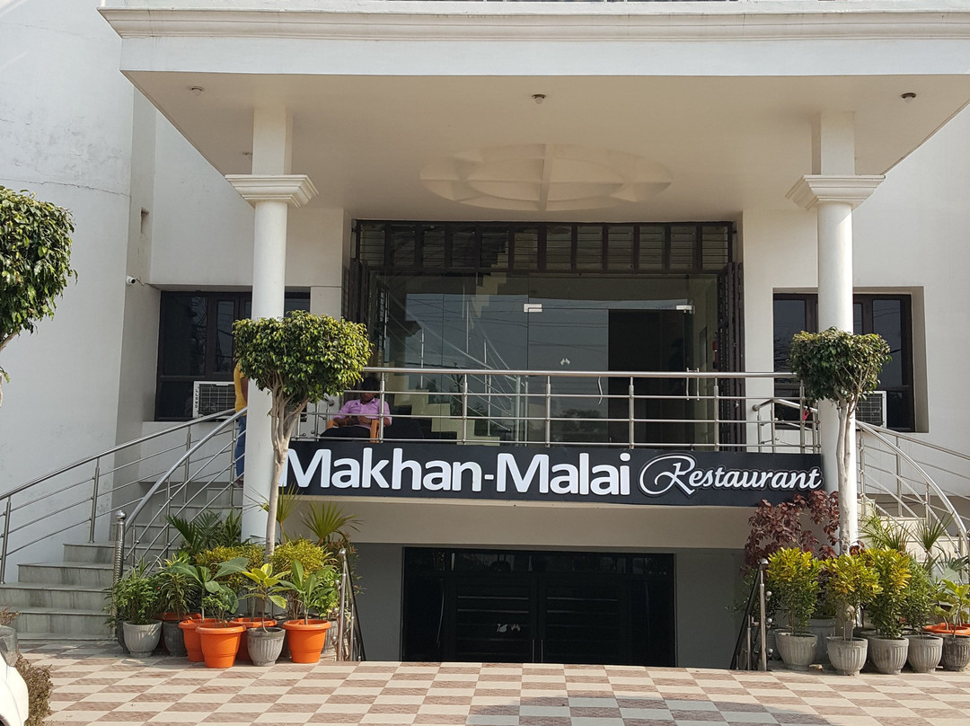 Ramprastha Hotel主图