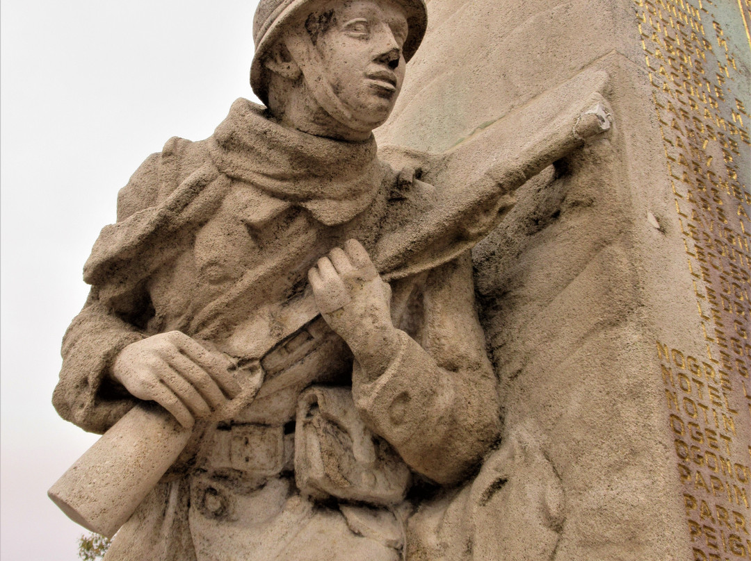 Monument aux Morts景点图片