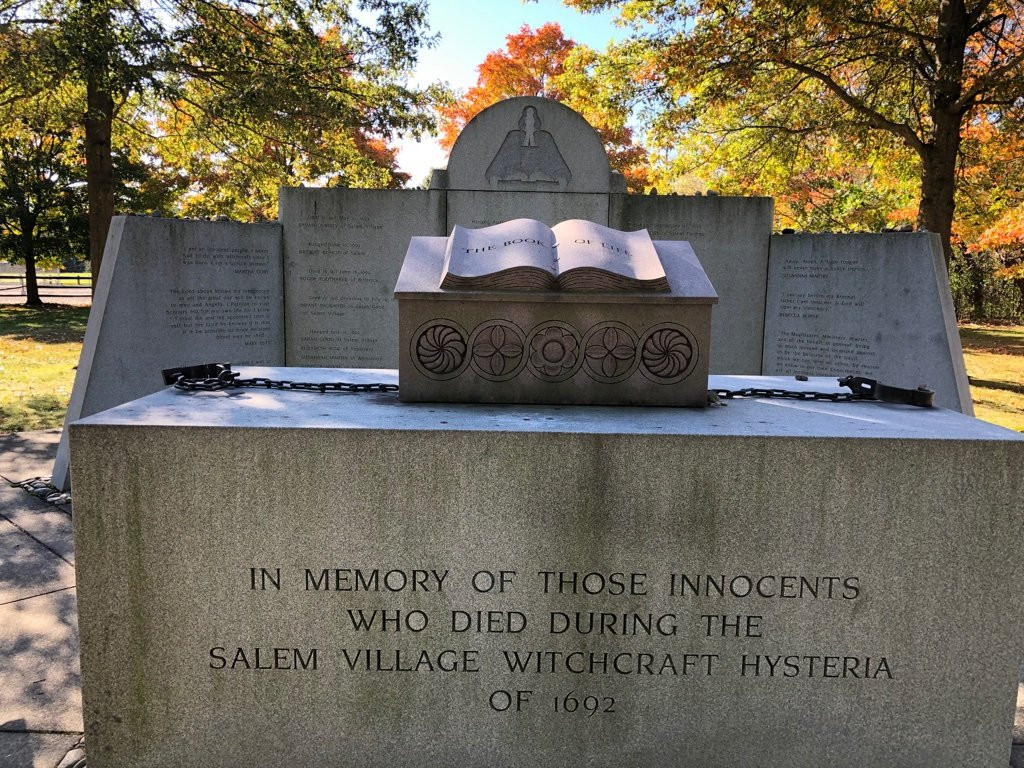 Witch Trials Memorial-丹弗斯必去景点