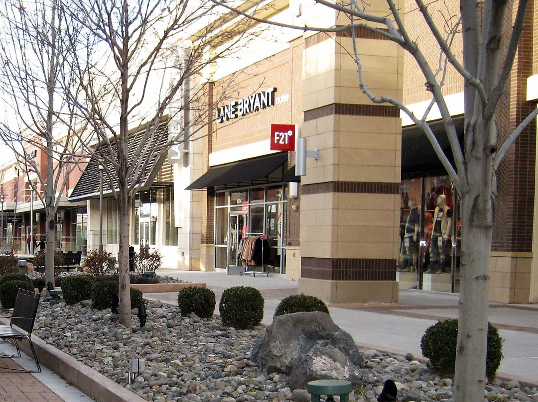 斯帕克斯旅游景点-Outlets at Legends Sparks