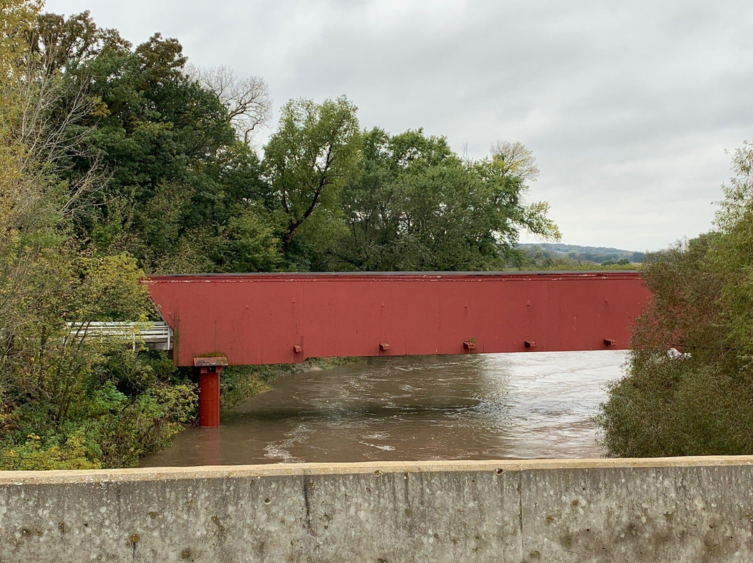 Holliwell Bridge-Winterset必去景点