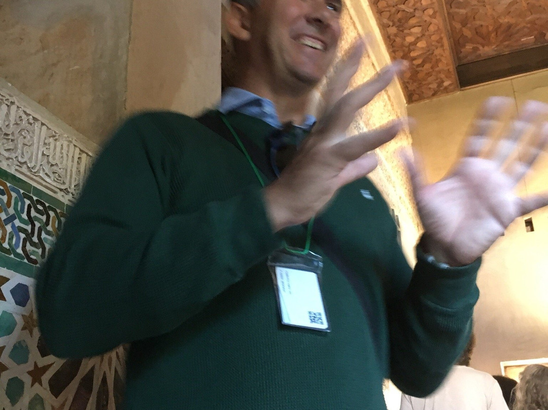 Tours by Locals-格拉纳达必去景点