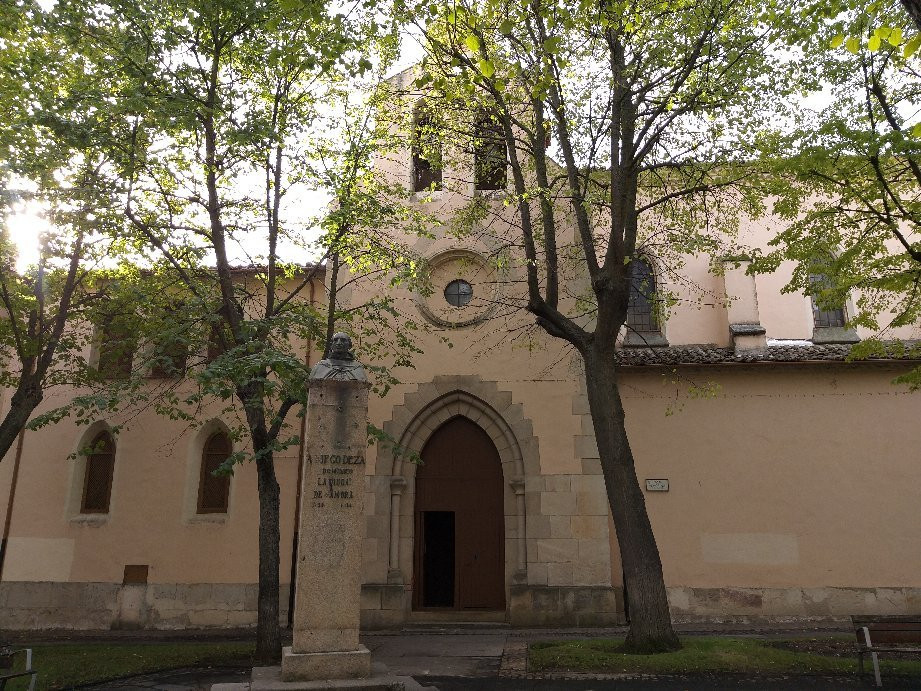 Convento Religiosas Marinas-萨莫拉必去景点