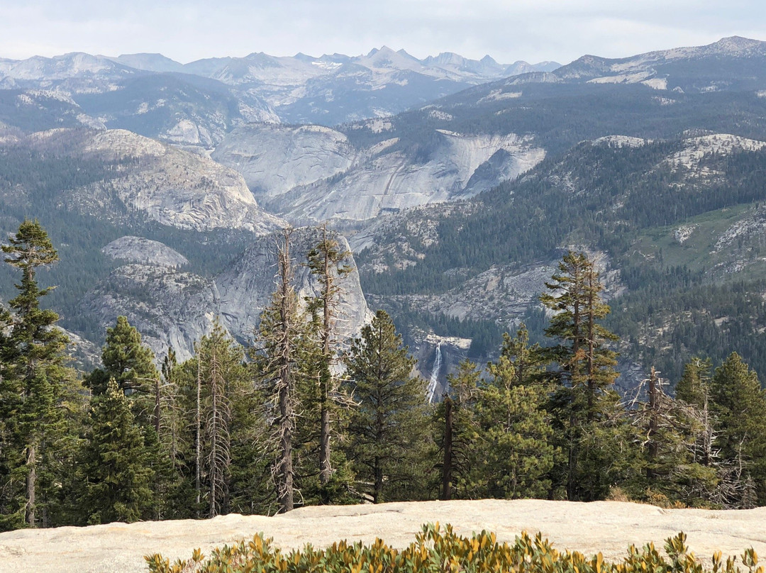 Yosemite Close Up Tours-马里波萨必去景点