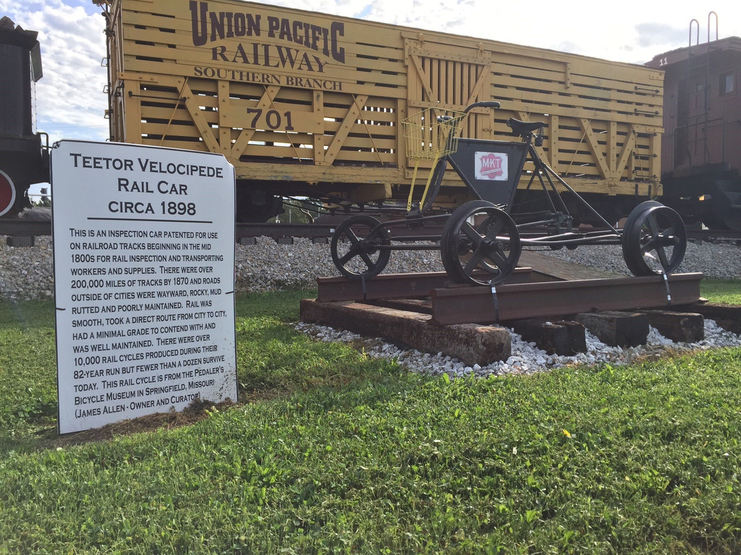 Trails End Monument-锡代利亚必去景点