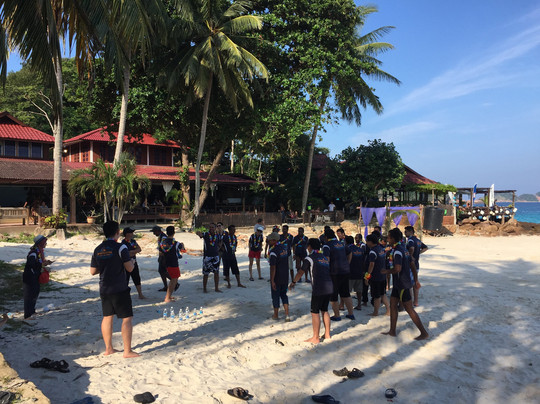 热浪岛假日海滩别墅酒店主图