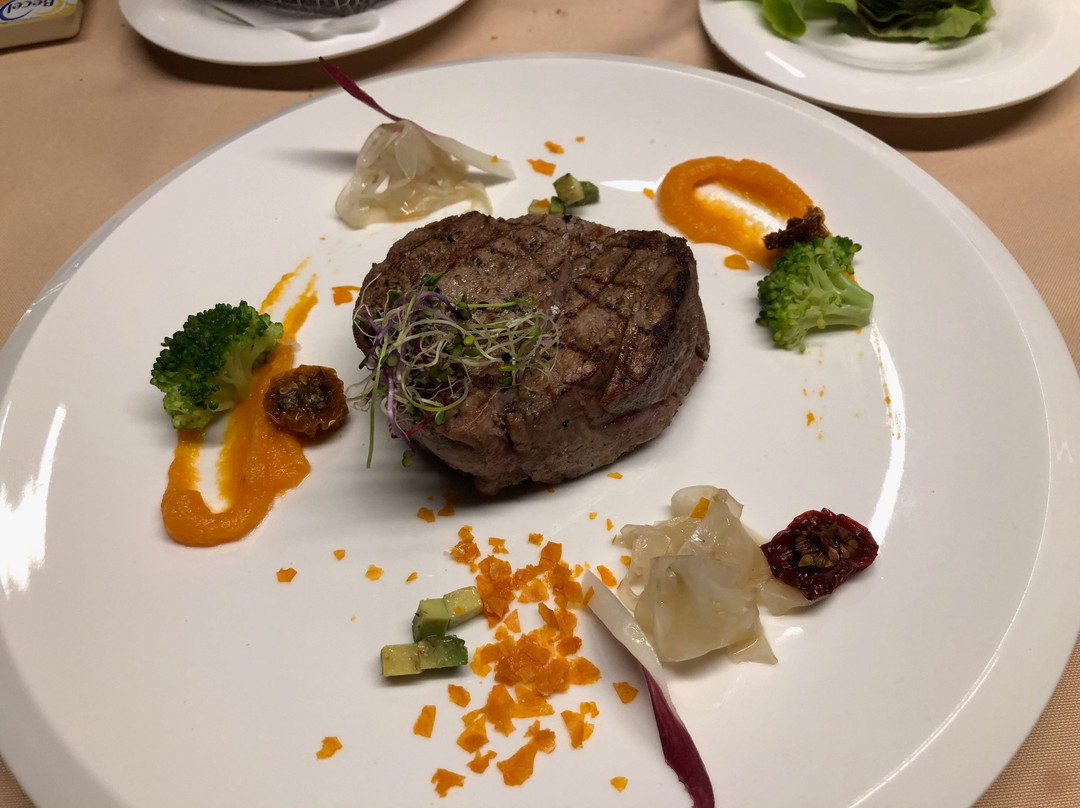 Curaglia餐馆和美食-Chevrina Steak House