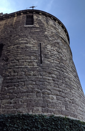 Black Tower-布鲁塞尔必去景点