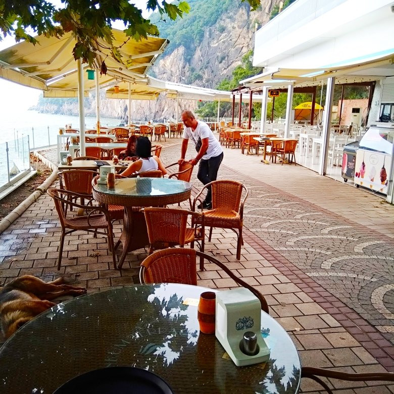 Inkum Terrace Hotel主图